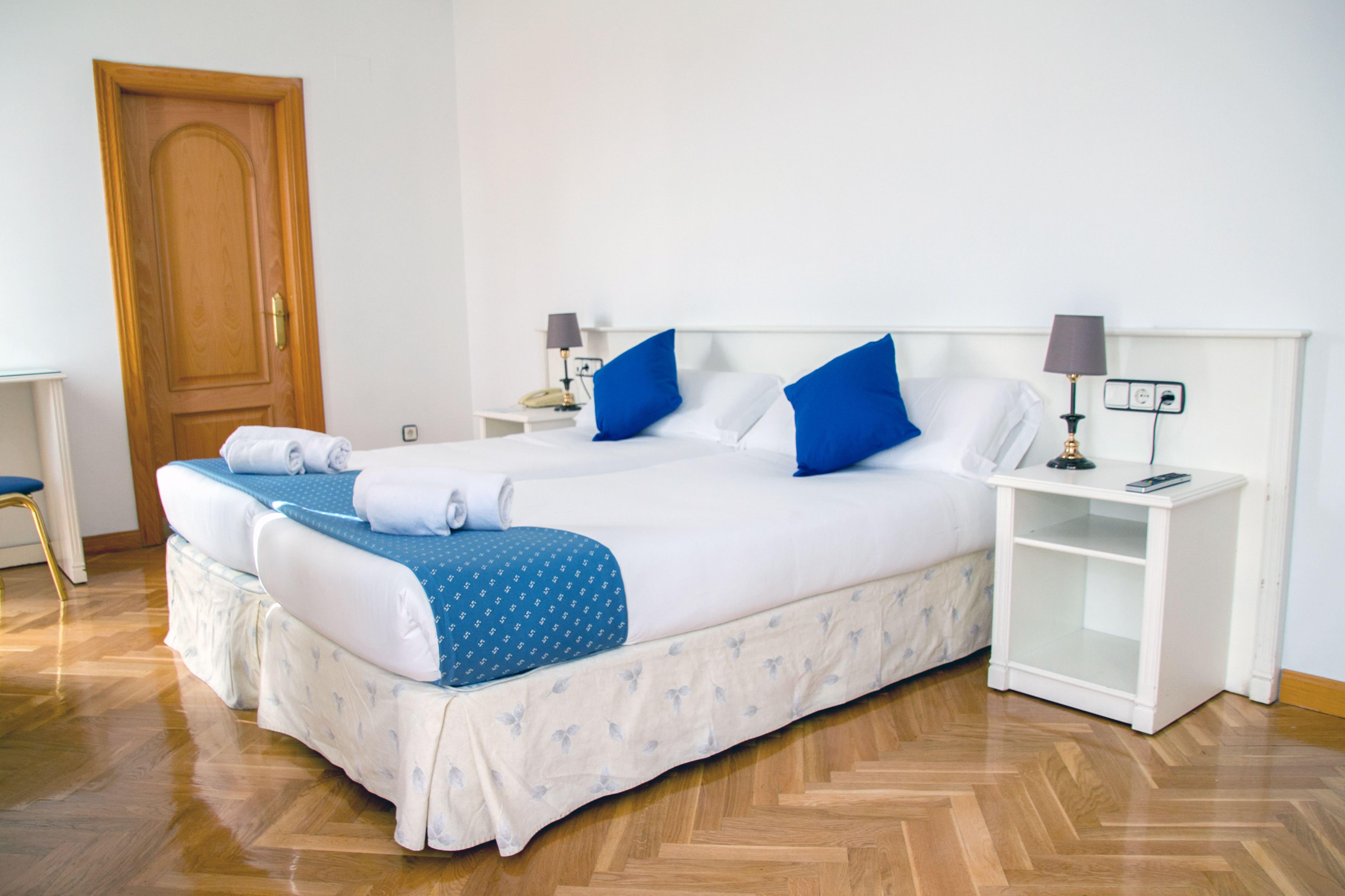 Checkin Madrid Parla Hotel Екстериор снимка