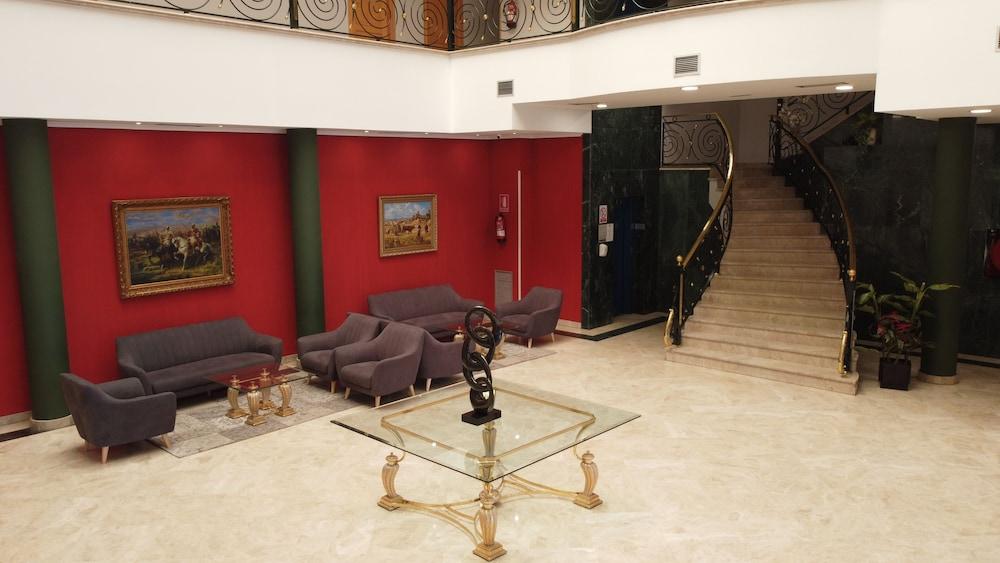 Checkin Madrid Parla Hotel Екстериор снимка