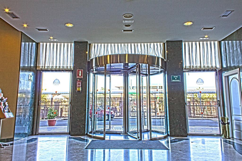 Checkin Madrid Parla Hotel Екстериор снимка