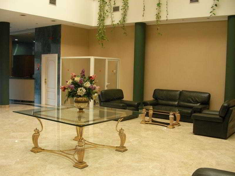 Checkin Madrid Parla Hotel Екстериор снимка